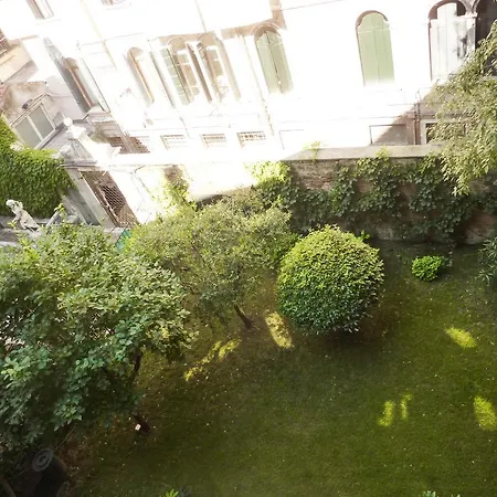 Historic Apartment Venice